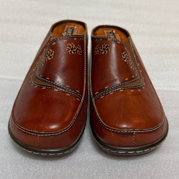 L'artiste Shoes - L'Artiste Spring Step Burbank Hand-Painted Leather Clogs size 41 (9.5)